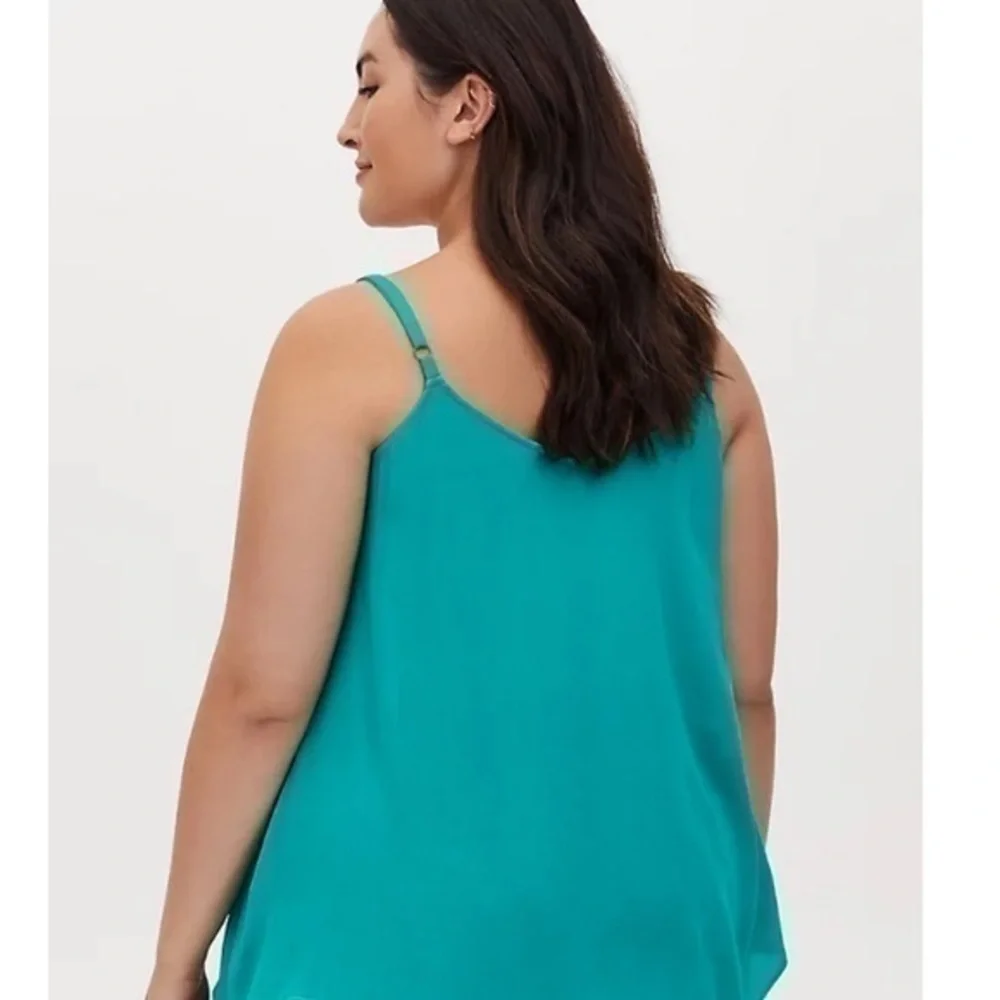 NWT Torrid size 1 embroidered swing cami - Picture 2 of 10